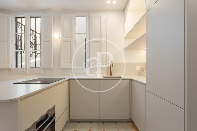 Foto a28d435a-a03f-4096-b3bc-cefa909557f1. Piso  en venta en la calle valencia en Dreta de l´Eixample Barcelona