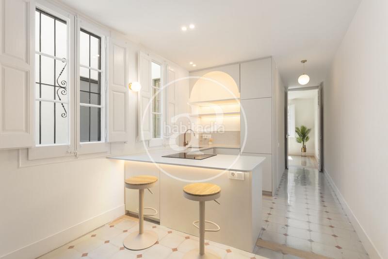 Foto b5f5920a-98ae-41a4-aef1-04ec75d58223. Piso  en venta en la calle valencia en Dreta de l´Eixample Barcelona