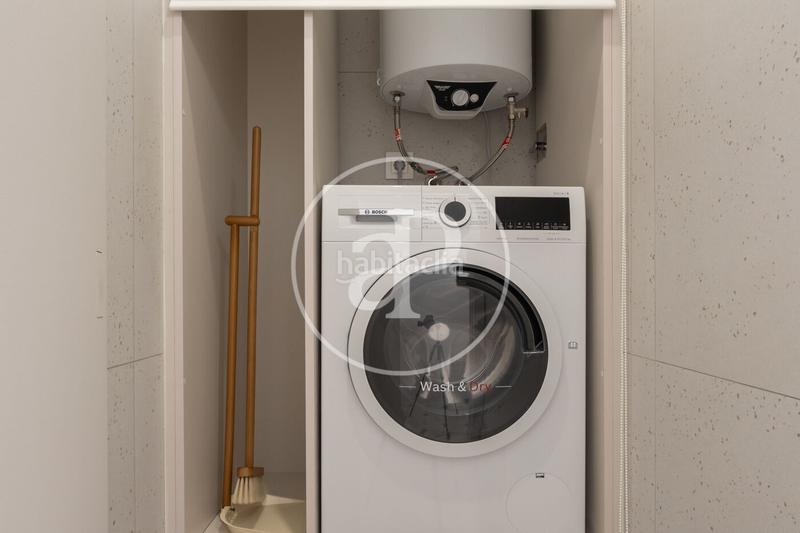 Foto b9459049-2a95-423c-a21b-3e819cc50be7. Piso  en venta en la calle valencia en Dreta de l´Eixample Barcelona