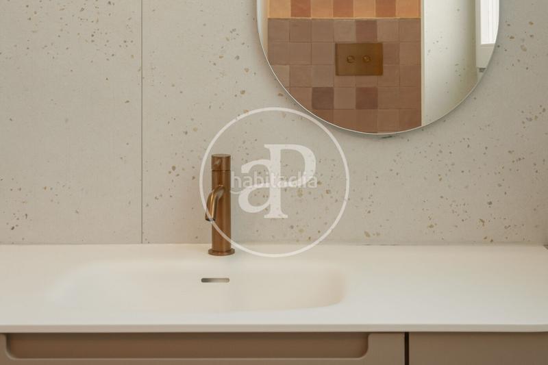 Foto ba7c64fc-f14d-4874-b1ff-cdfecc06e691. Piso  en venta en la calle valencia en Dreta de l´Eixample Barcelona