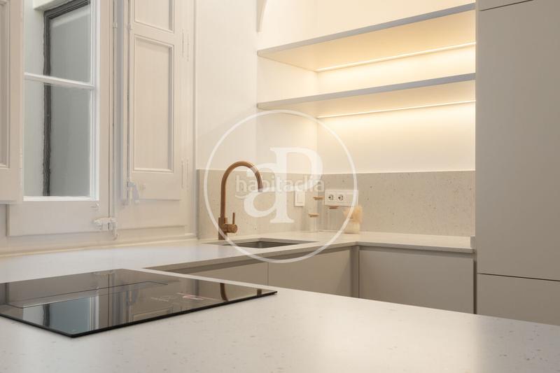 Foto c3eb1a4c-25c3-418b-8450-b700a98153b6. Piso  en venta en la calle valencia en Dreta de l´Eixample Barcelona