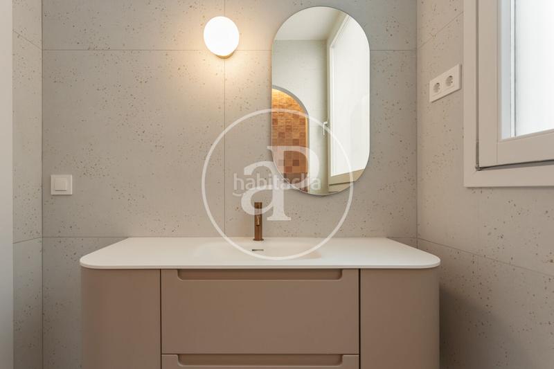 Foto df8aca8e-cdc5-4dec-b7ec-1487b2f17696. Piso  en venta en la calle valencia en Dreta de l´Eixample Barcelona