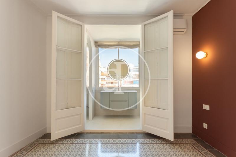 Foto e18daa22-e2de-41f2-85ed-8212f980fbde. Piso  en venta en la calle valencia en Dreta de l´Eixample Barcelona