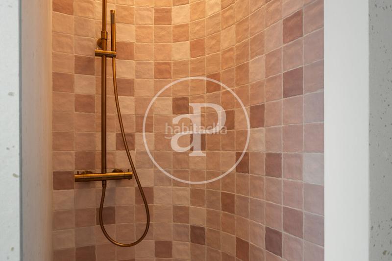 Foto e6808a60-b83b-4781-be4e-0a3a2e3355d3. Piso  en venta en la calle valencia en Dreta de l´Eixample Barcelona