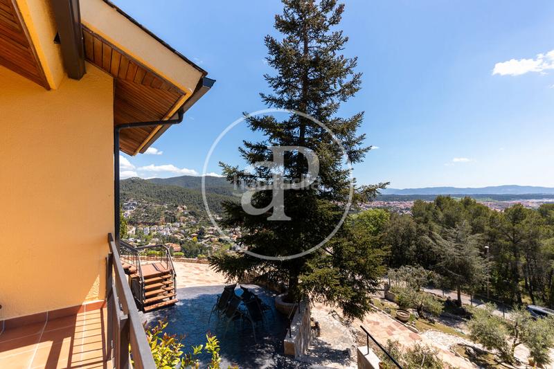 Foto 01e766dd-d232-4ee8-ae85-7660efc28b55. Casa con riscaldamento parcheggio in El Racó-Sant Feliu del Racó Castellar del Vallès