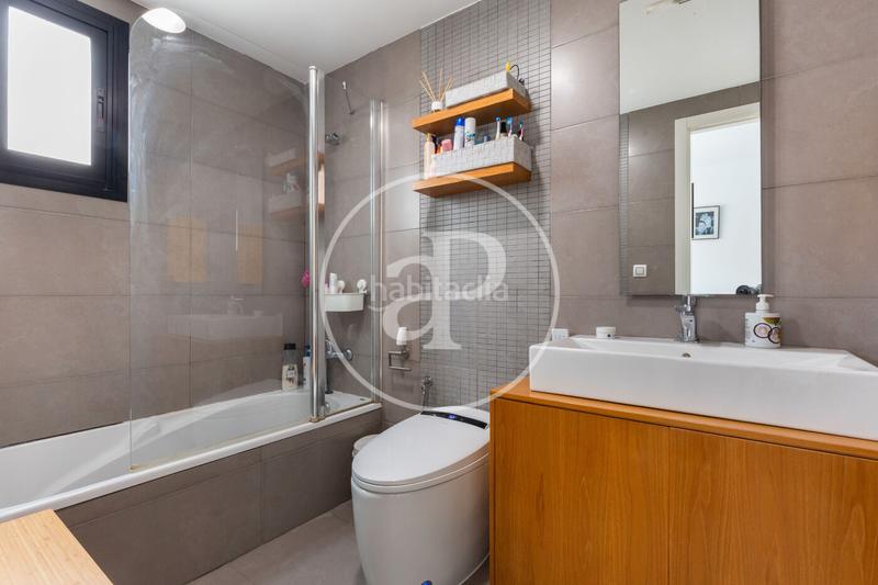 Foto 277cc44a-48d7-410f-b889-cdc2af86acc9. Casa bifamiliare con riscaldamento parcheggio in Picassent