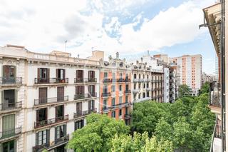 Appartement  Carrer de la diputació. Piso en venta en eixample esquerra