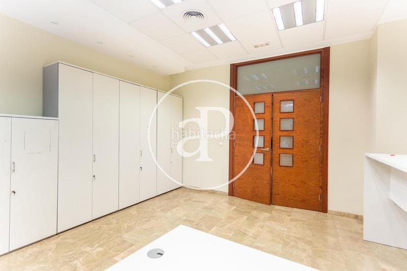 Foto 02d9af32-8071-40ae-be8e-88433cf81844. Piso oficina en venta en calle alboraya en Trinitat Valencia