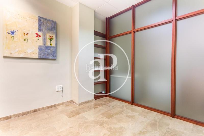 Foto 068e5d88-5d3f-4dac-a8d7-5f27dff1f14c. Piso oficina en venta en calle alboraya en Trinitat Valencia