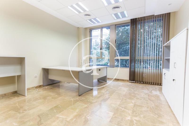 Foto d5c1e828-1a88-41bf-a521-01a667040660. Piso oficina en venta en calle alboraya en Trinitat Valencia
