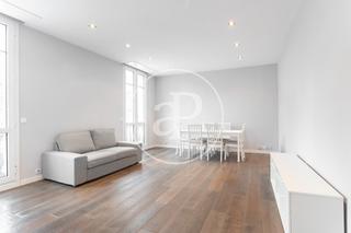 Location Appartement  Consell de cent. Piso en alquiler cerca de paseo de gracia