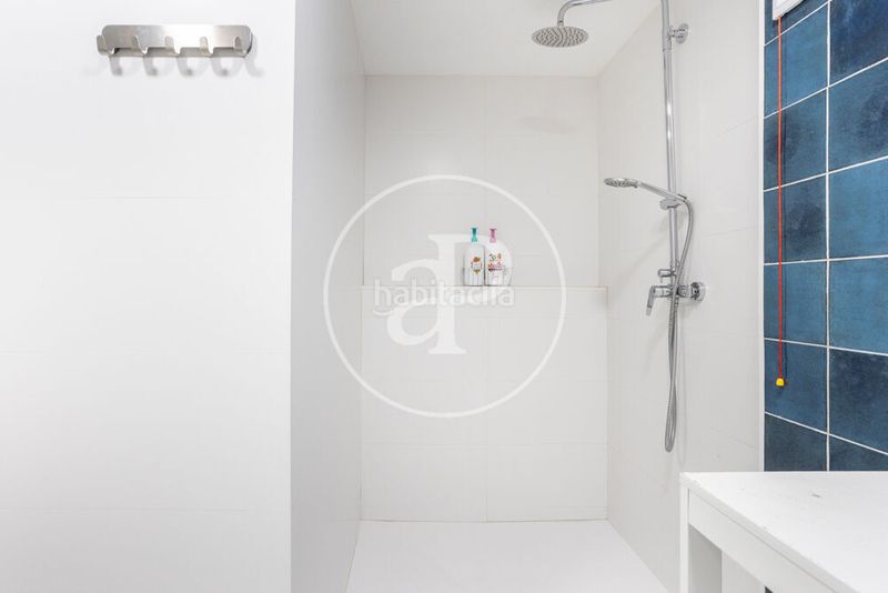 Foto 1d6e67c2-976b-4186-a027-954feccb7a90. Loft amb calefacció a En Corts - Doctor Waksman Valencia