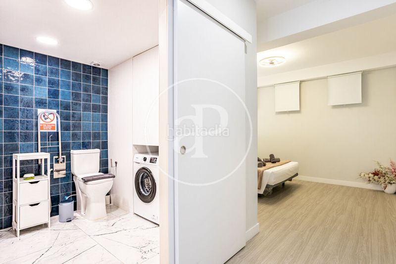 Foto c7a86b1f-472f-4e8b-b2fc-32cf76aebe46. Loft amb calefacció a En Corts - Doctor Waksman Valencia