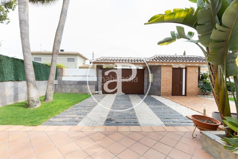 Foto 475e7d31-bc1f-4383-b403-94e194a023d8. Lloguer casa amb calefacció aparcament piscina a Bétera