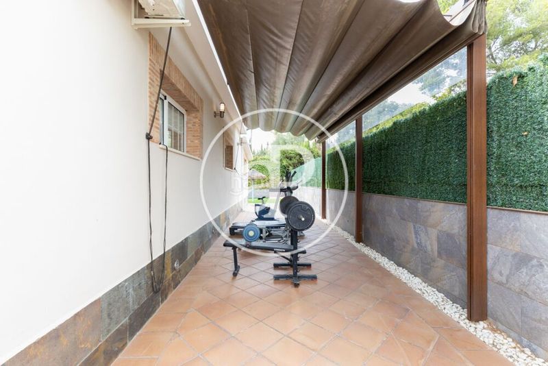 Foto e2c5a7a7-b416-4e01-ab4a-386f4ffa17a7. Lloguer casa amb calefacció aparcament piscina a Bétera