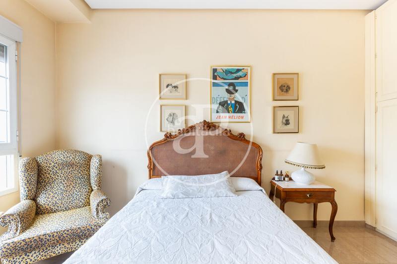 Foto 772461b3-8722-4165-86c8-e73d588a52ac. Piso  en venta en el centro en Sant Francesc Valencia