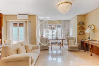 Pis  Av. de l'oest. Piso en venta en el centro de valencia