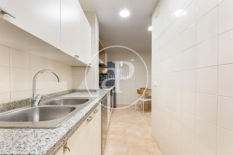 Foto aa14ee4b-a2a2-45ef-a7bf-82001acc92d9. Miete etagenwohnung mit heizung parking in El Mercat Valencia