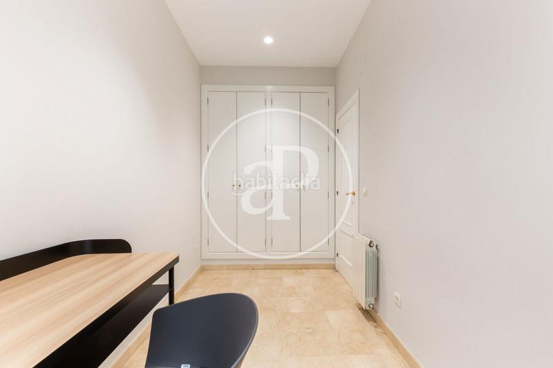 Foto 8740abf6-0f44-46eb-a72d-583366f58cbf. Rent flat with heating parking in El Mercat Valencia