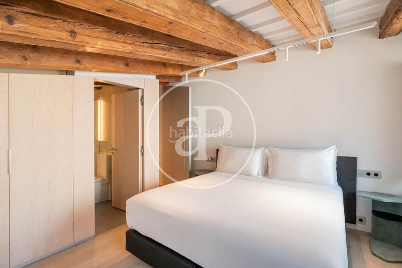 Foto 2b58c8cf-ce45-492b-93f0-ee5c4df250e9. Rent flat with heating pool in Gòtic Barcelona