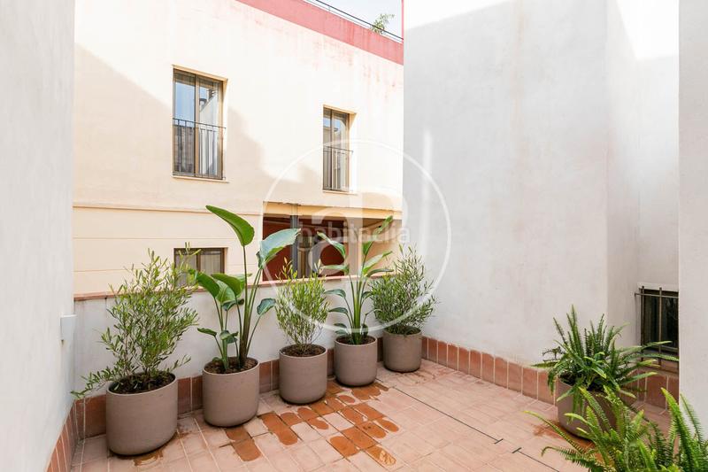 Foto 522c95a6-1331-44bf-835c-5eb0c64fccf8. Rent flat with heating pool in Gòtic Barcelona