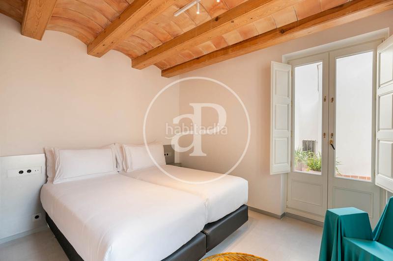 Foto dd5a271c-18df-4ceb-81e9-f7d6e1530baa. Rent flat with heating pool in Gòtic Barcelona