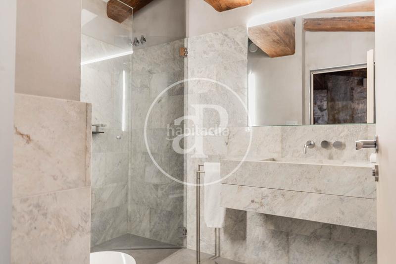 Foto 1f14b98b-5dd0-4953-8ee6-0c752e1b4697. Alquiler piso  en alquiler en el gótico en Gòtic Barcelona