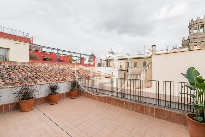 Foto 8592dbf5-64df-47b6-bb7b-72dd352f1cb2. Alquiler piso  en alquiler en el gótico en Gòtic Barcelona