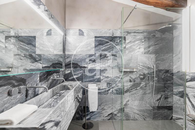 Foto 3bc0353b-11f9-408b-92b5-9b16bab60a59. Rent flat with heating in Gòtic Barcelona