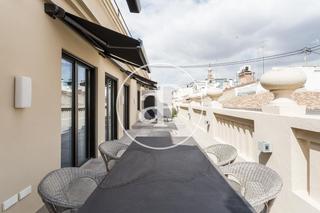 Lloguer Àtic  C/ de sant martí. Ático en alquiler en sant francesc