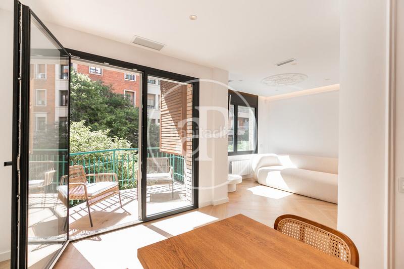 Foto 4d0f0439-9883-42ff-a3b5-50331794e557. Alquiler piso  en alquiler de lujo en la calle provença eixample esquerra en Barcelona