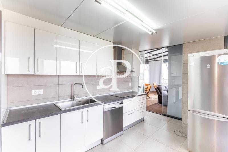 Foto c2a8266a-6151-4f6c-9ee2-0fbc4b29d75e. Rent penthouse with parking pool in La Patacona Alboraya