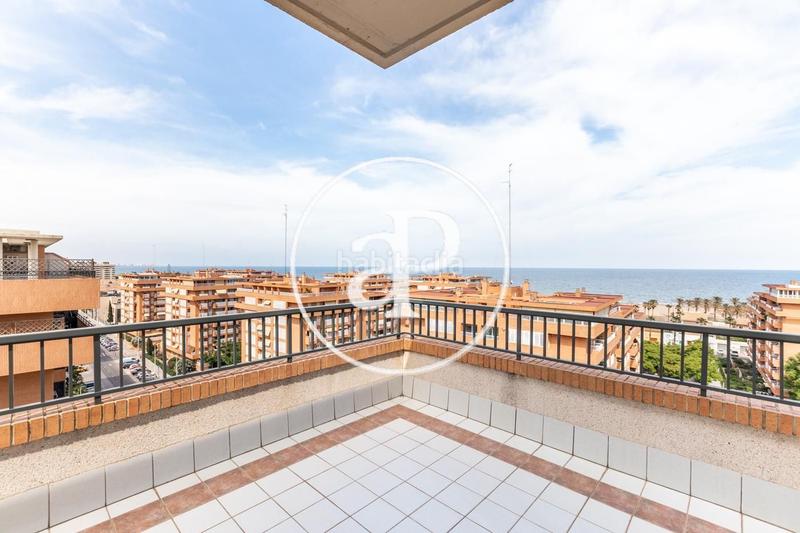 Foto f014315f-a313-4cc8-a48c-959fb98f0377. Rent penthouse with parking pool in La Patacona Alboraya