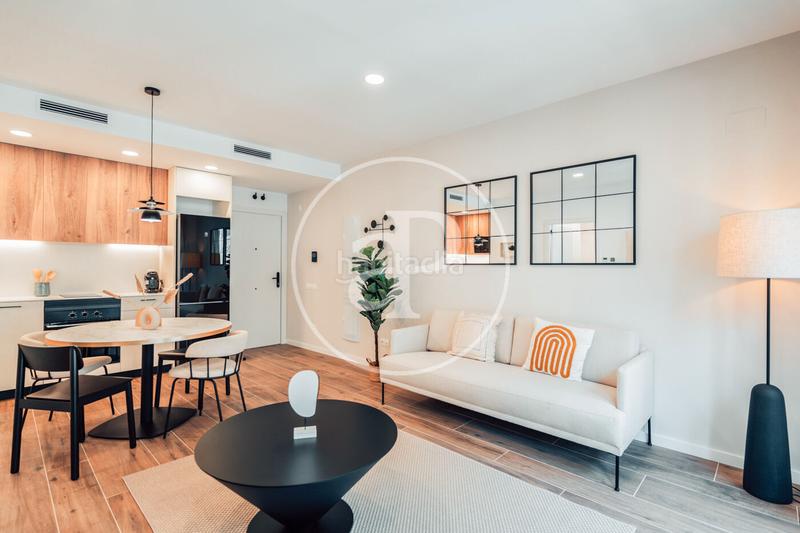 Foto 42f6ec1a-ed51-465f-b0bc-9652f22fb5ed. Location appartement avec chauffage dans Raval Barcelona