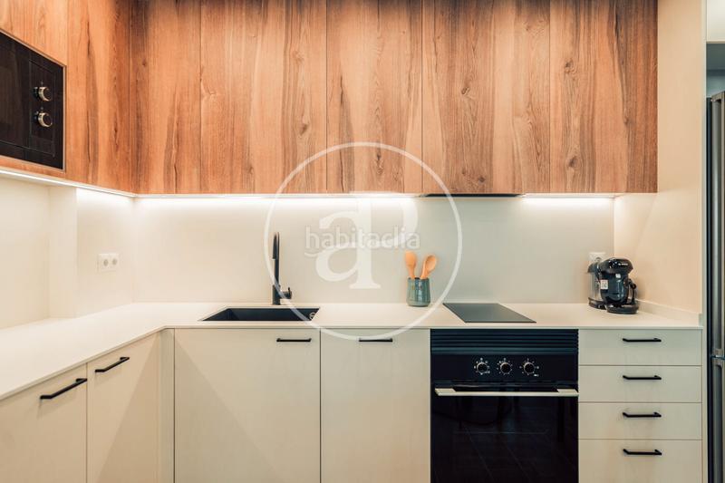 Foto 7a7ee376-8cfa-4053-a588-af82624cf5f8. Location appartement avec chauffage dans Raval Barcelona