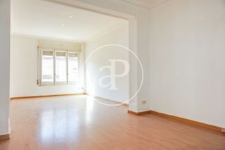 Affitto Appartamento  Carrer d'amigó. Piso en alquiler en galvany