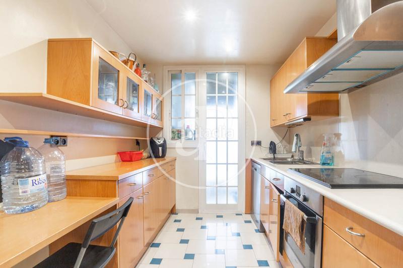 Foto 7f8695dc-d5f6-4c55-bc12-214b76a03f66. Piso  en venta en calle numancia en Barri de les Corts Barcelona