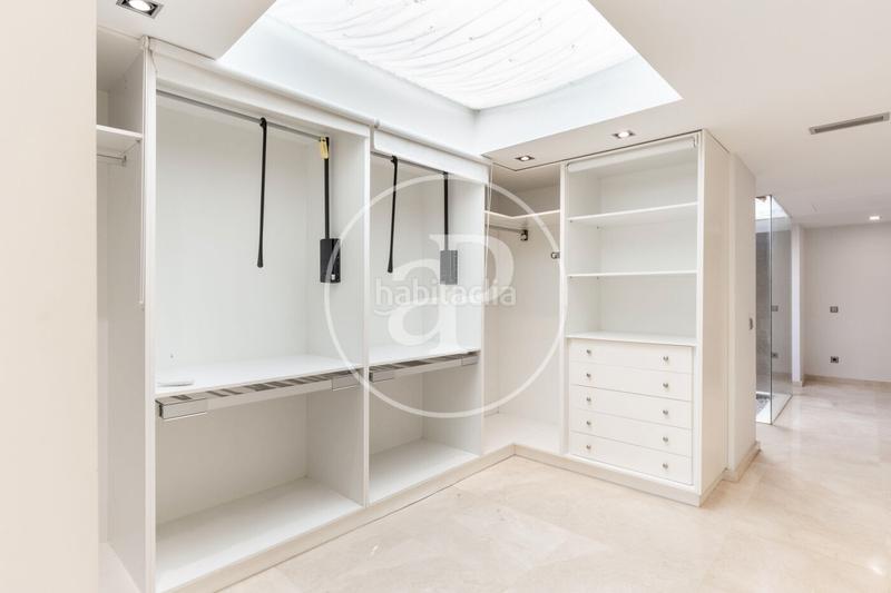 Foto 3a279f6e-cb1a-486e-be25-92eb8ed2698e. Haus mit heizung parking pool in Godella