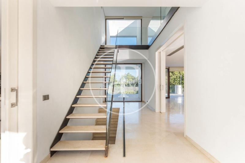 Foto 51f77cad-527b-450b-8cee-8bd42c7a4a7a. Haus mit heizung parking pool in Godella