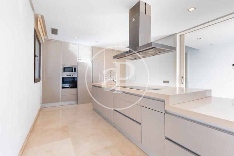 Foto a553a08f-61f1-48a4-9e9e-2992754a7bff. Haus mit heizung parking pool in Godella