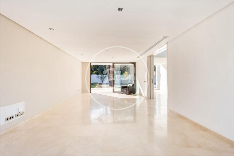 Foto e65b888d-cdf5-4560-8c00-6f52841db4e9. Haus mit heizung parking pool in Godella