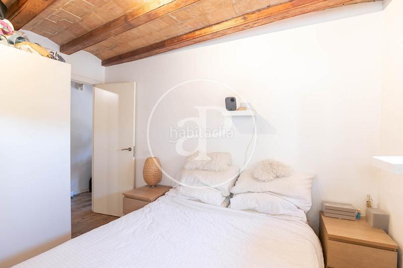Foto fb58aaf8-4f9f-4de2-9966-4e330e12a2f8. Ático  en venta junto al mercado de sant antoni en Barcelona