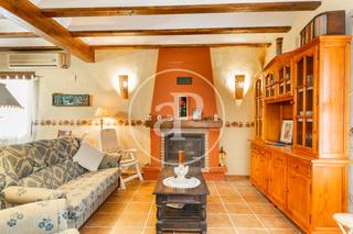 Casa a Requena. Casa en venta en requena