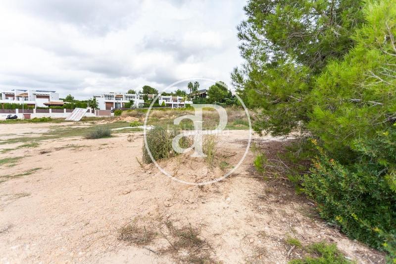 Foto 7e9b210d-4026-4c6d-8dfe-332da2ddc068. Terreno residencial en El Bosque Chiva