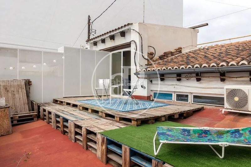 Foto 7f889feb-ac4c-4a9a-b282-6529029ca3c4. Rent penthouse with heating in Gran Via Valencia