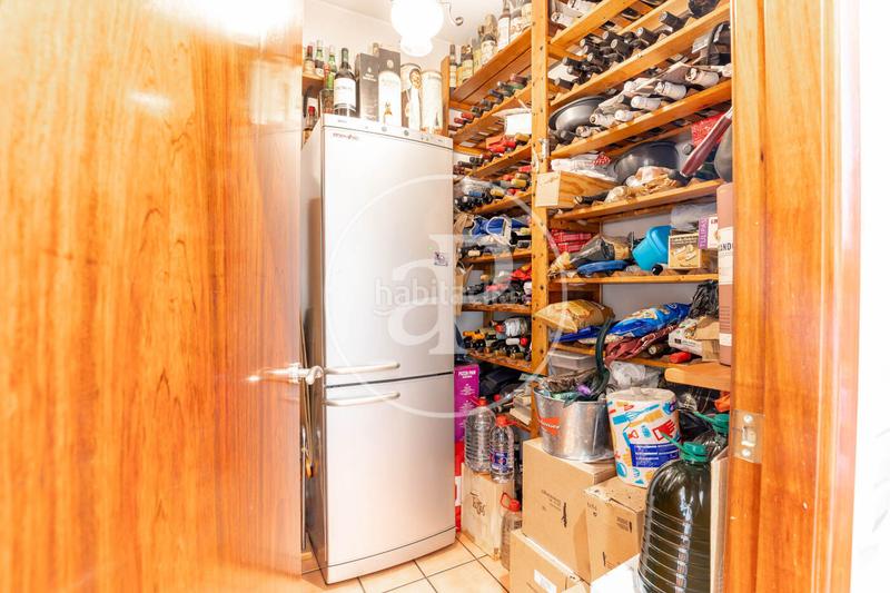 Foto 0a778c8a-8eb2-4604-a7ab-772f9ac606fa. Maison jumelée avec chauffage parking dans Eixample Sabadell