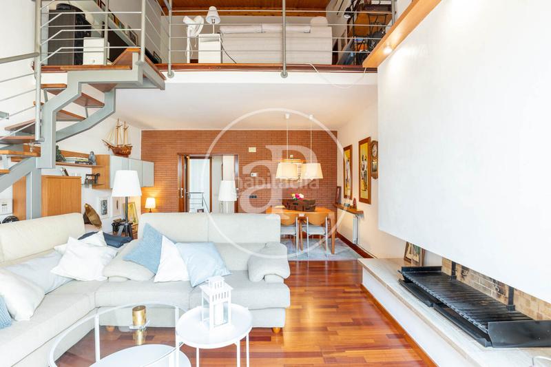 Foto 8655074b-fd06-40ce-840b-6bfdac43d8e0. Maison jumelée avec chauffage parking dans Eixample Sabadell