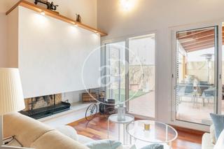 Casa adossada  Carrer de salvany. Casa en venta en sabadell