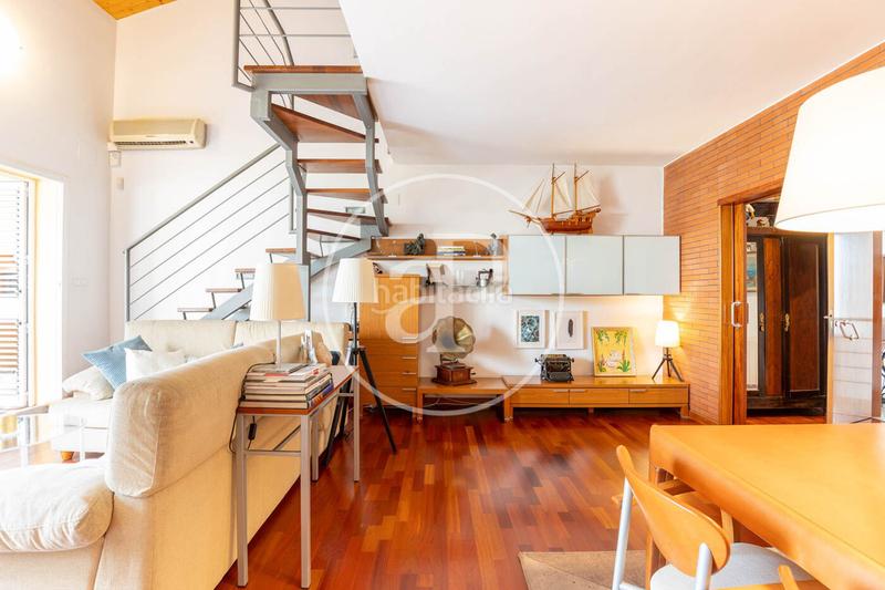 Foto dfc379aa-120f-40fe-afbc-8f6659765a2c. Maison jumelée avec chauffage parking dans Eixample Sabadell