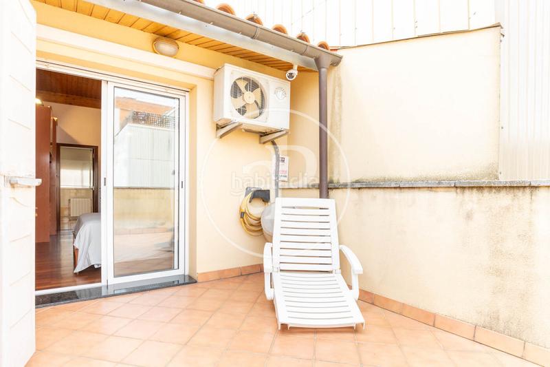 Foto eb6a89e9-cc21-4114-b8fc-4b3e01a8ae17. Maison jumelée avec chauffage parking dans Eixample Sabadell